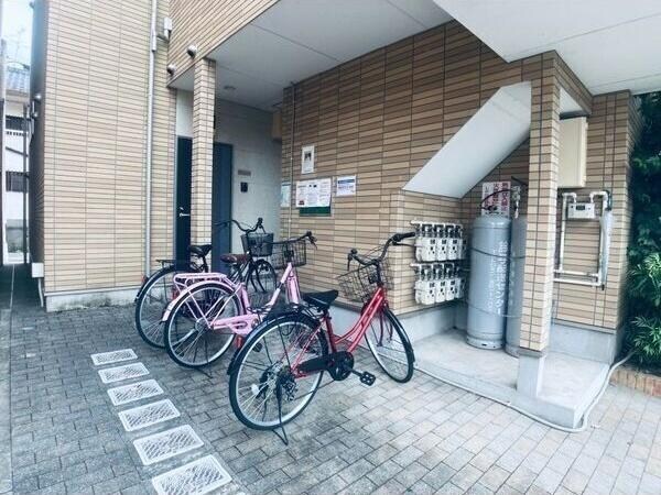 フォービエン川西の物件外観写真