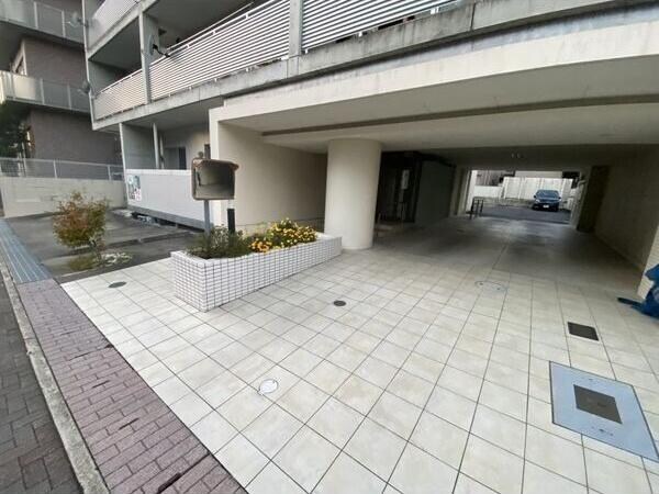 アーバンスクエアⅢの物件外観写真