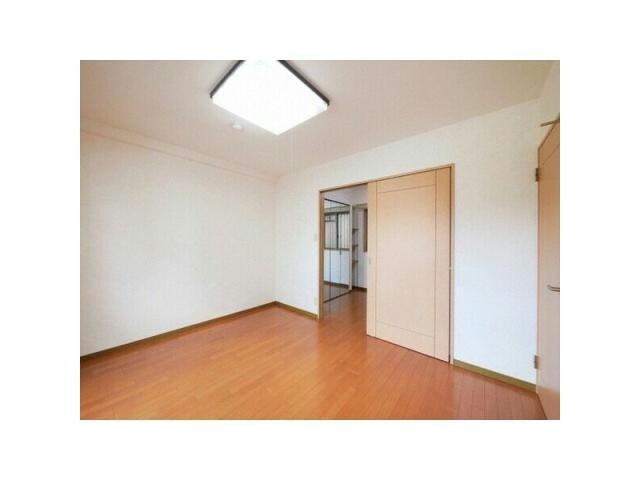 ミフネセントラルベア荒本の物件内観写真