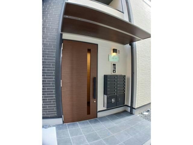 グランコスモの物件外観写真