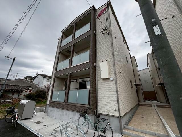 F asecia cerの物件外観写真