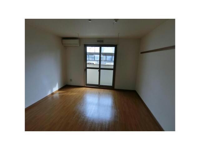 ヴィラ・エターナルの物件内観写真