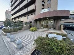 グランドゥール西岡の物件外観写真