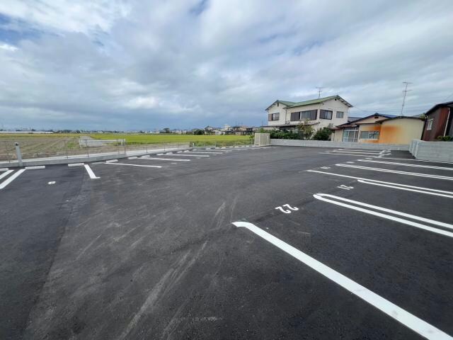 LUSSO　Ⅴの物件外観写真