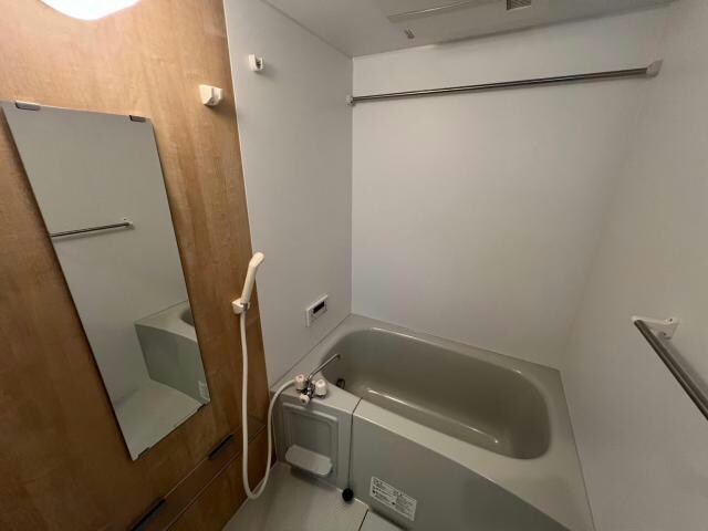 LUSSO　Ⅴの物件内観写真