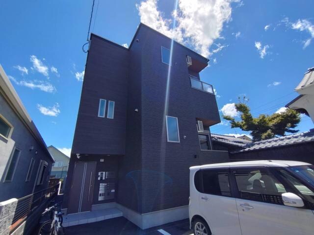 ハレクラニ佐賀東の物件外観写真