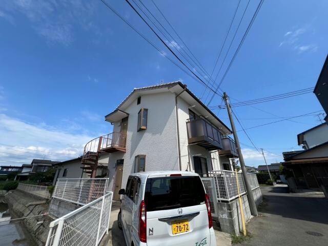 エンゼルハイツの物件外観写真