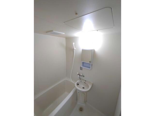 ブルージュハイムⅠの物件内観写真