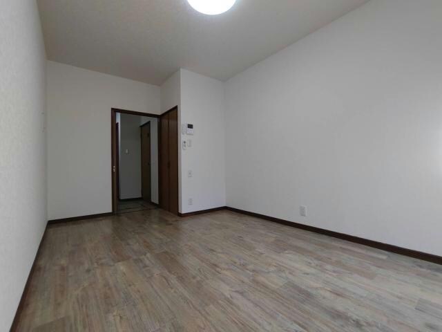 ブルージュハイムⅠの物件内観写真