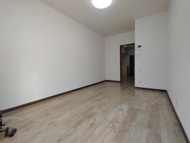 ブルージュハイムⅠの物件内観写真