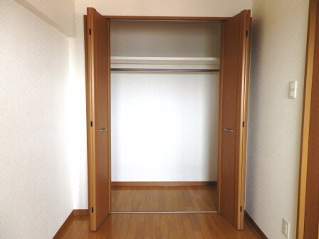 ひまわりマンションの物件内観写真