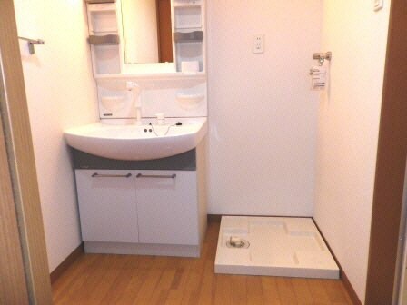 ひまわりマンションの物件内観写真