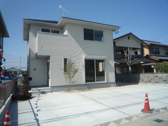 八戸貸家の物件外観写真