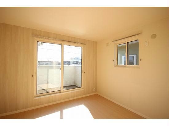 八戸貸家の物件内観写真