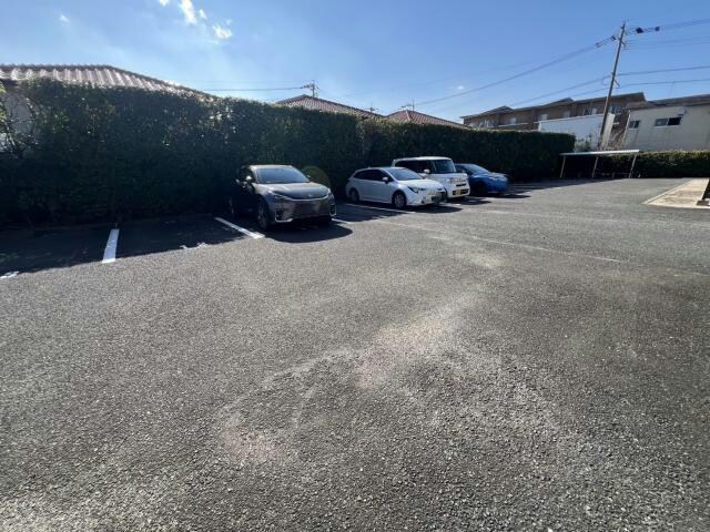 ロータスビレジ二番館の物件外観写真