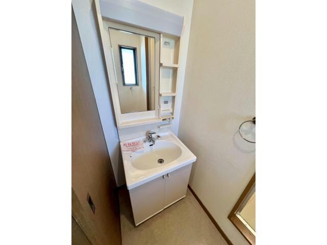 ロータスビレジ二番館の物件内観写真