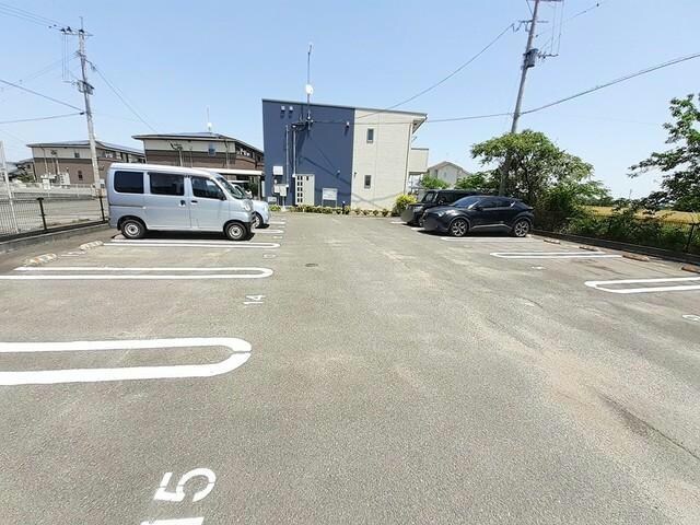 アヴァンツァートの物件外観写真