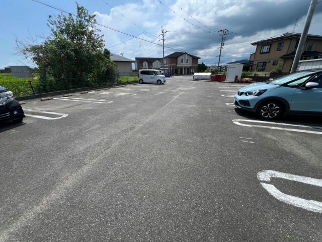 アヴァンツァートの物件外観写真