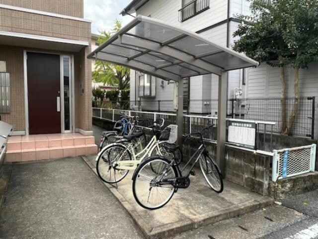 プリュスの物件外観写真