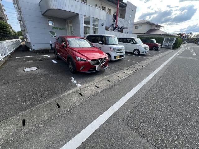 エムロードの物件外観写真