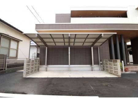 トレゾールブランの物件外観写真