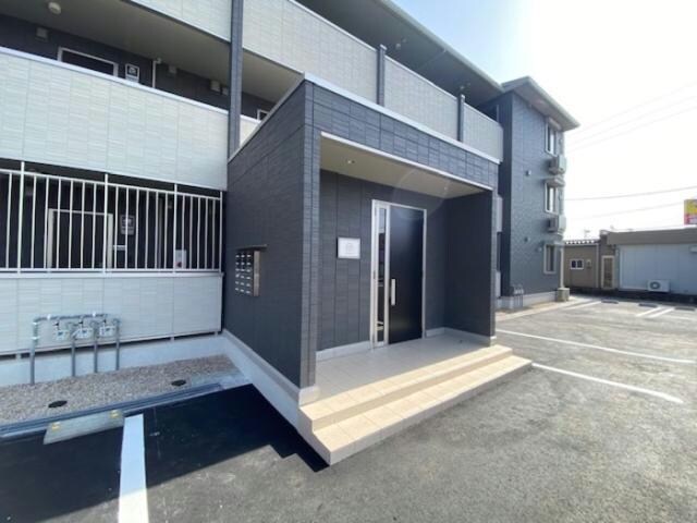 ラ･フェリーチェの物件外観写真