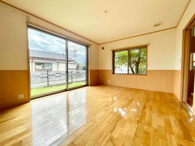 鬼丸貸家の物件内観写真