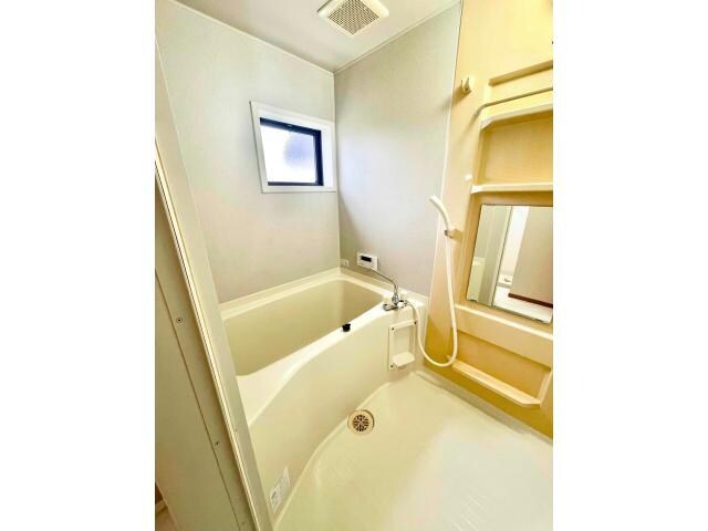 ネオコーポリラの物件内観写真