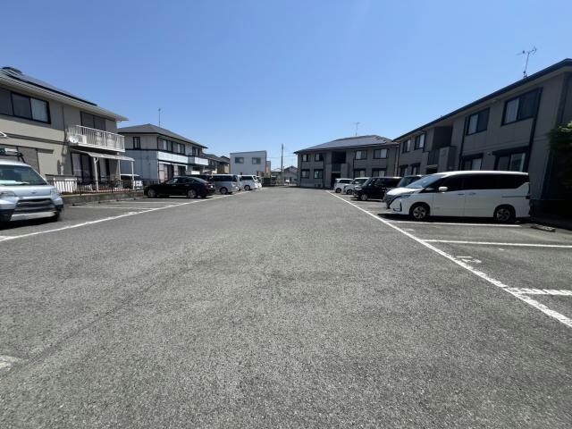 リヴェールタウン赤松の物件外観写真