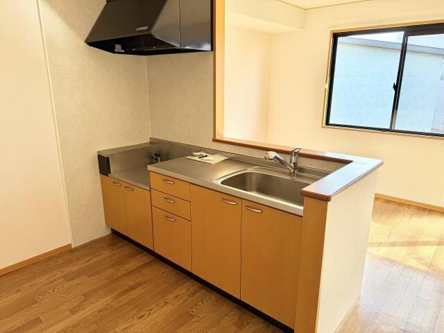 リヴェールタウン赤松の物件内観写真