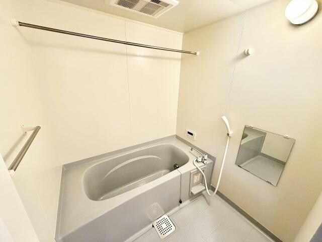 リヴェールタウン赤松の物件内観写真