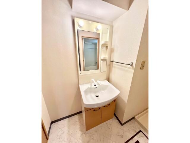 サンハウス上早3の物件内観写真