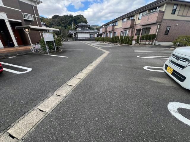 サンクレメントの物件外観写真