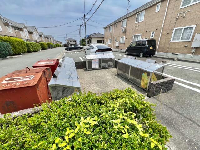 ピース・コアの物件外観写真