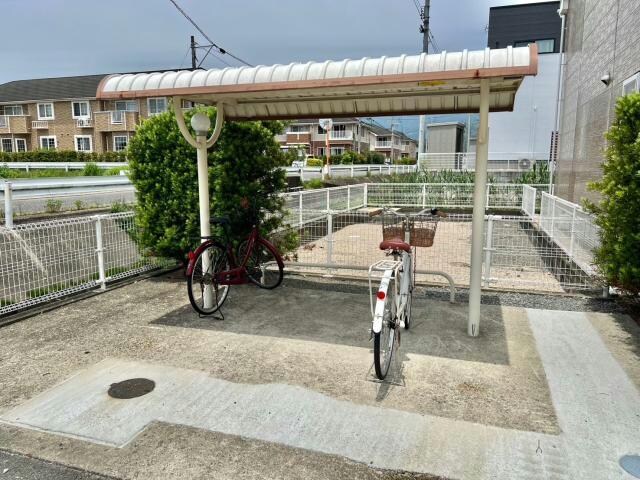 ピース・コアの物件外観写真