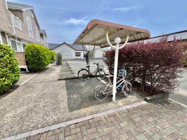 ピース・コアの物件外観写真