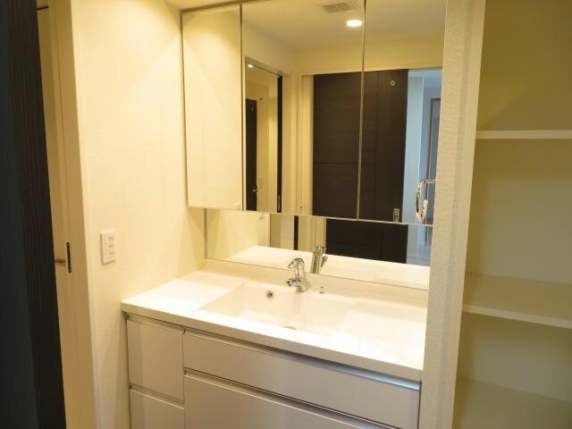 オーヴィジョン夢咲南の物件内観写真