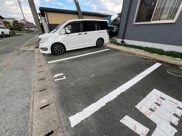 ウエストヴィレッヂの物件外観写真