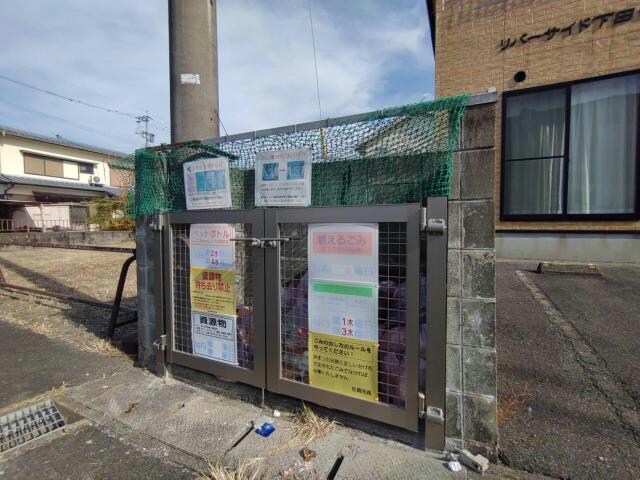 リバーサイド下田　Aの物件外観写真