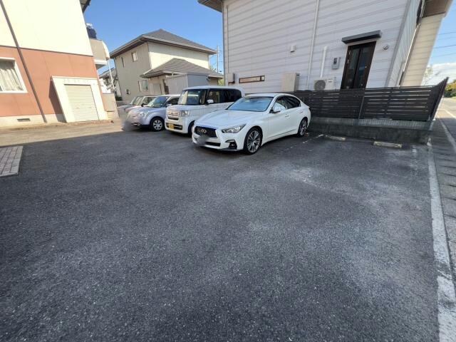 ラ・プラス神野の物件外観写真