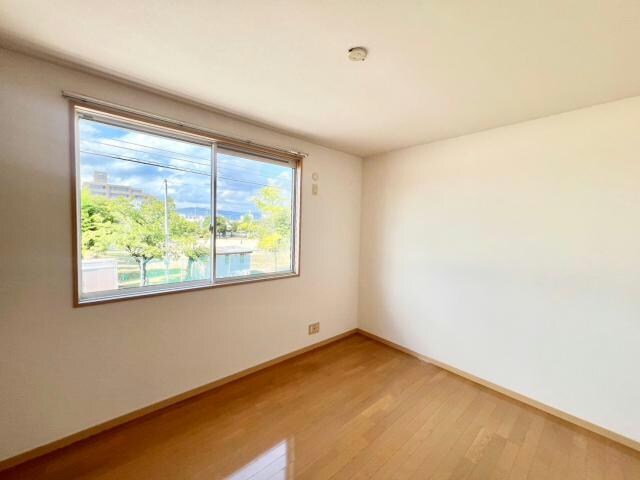 ラ・プラス神野の物件内観写真