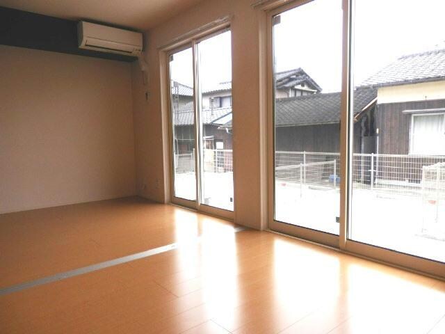 フローラⅢ番館の物件内観写真