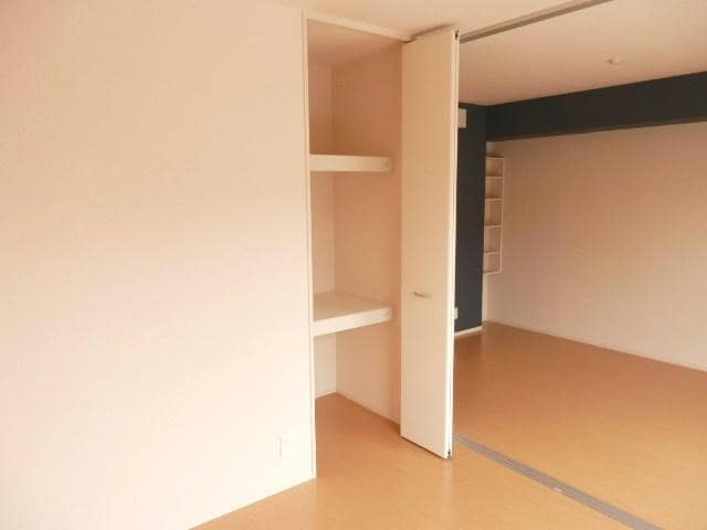 フローラⅢ番館の物件内観写真