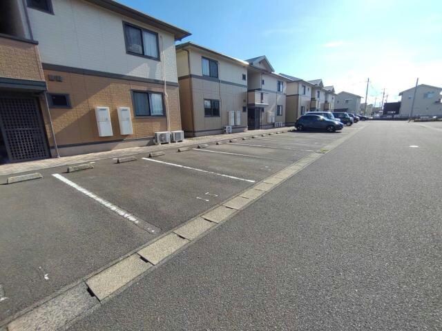 グリーンビレッジの物件外観写真