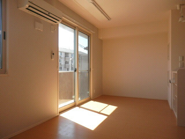 ラ・カーサミーアＡ棟の物件内観写真