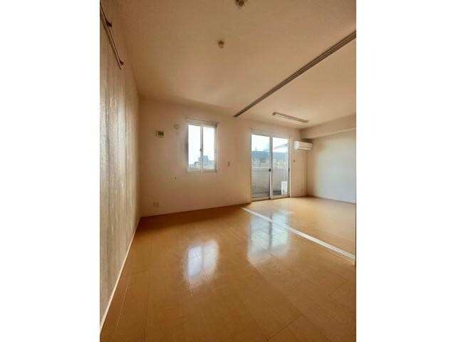 ラ・カーサミーアＡ棟の物件内観写真