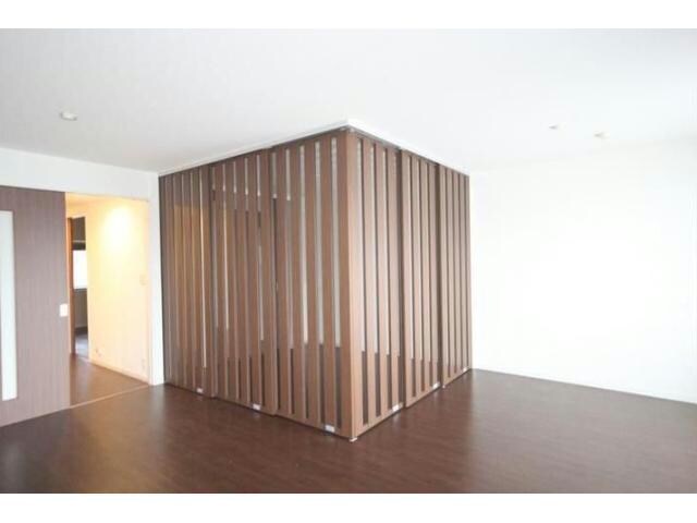 サーパス兵庫北の物件内観写真