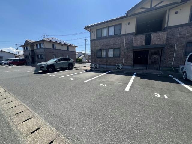 ルミエールの物件外観写真