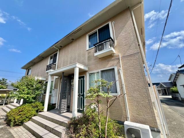 シャトルプランタンの物件外観写真