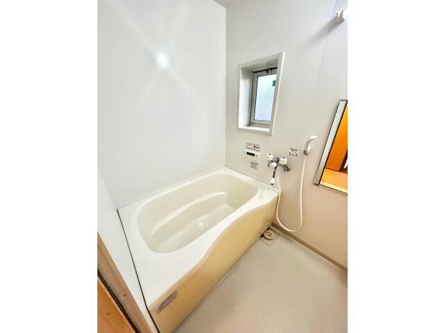 オーシャンハイツの物件内観写真